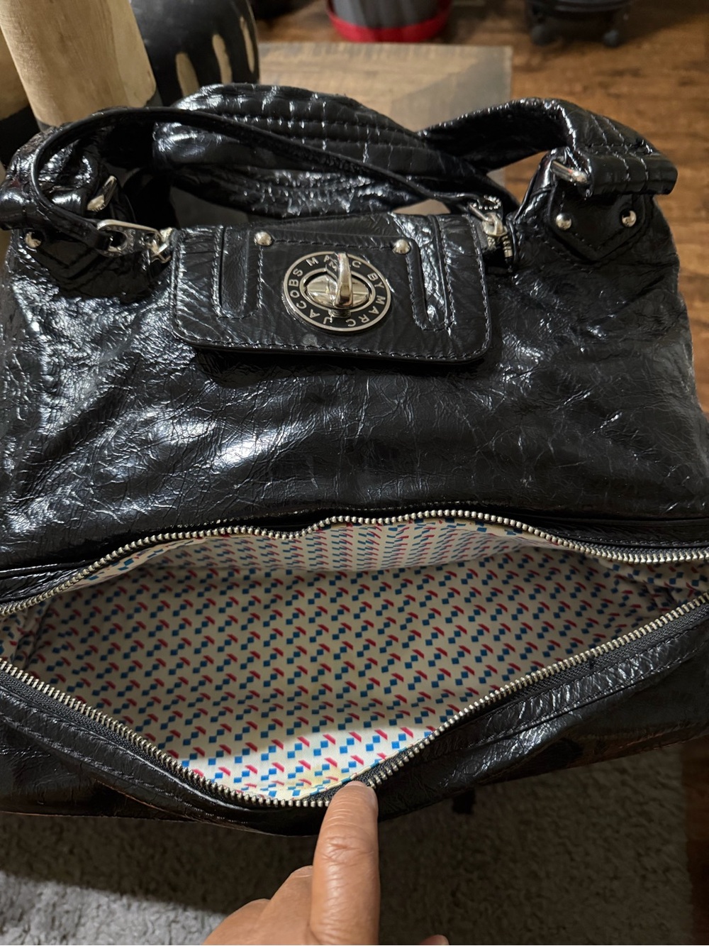EUC Marc By Marc Jacobs Turnlock Posh Bag Black Patent Leather Satchel - Picture 16 of 16
